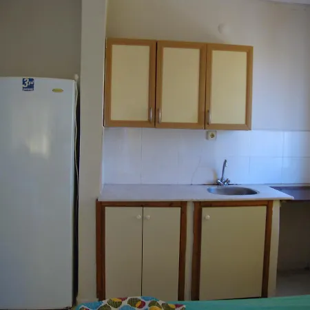 汽车旅馆 Degerli 3*